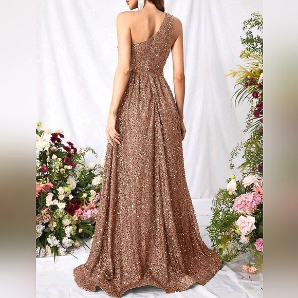 New Luxe Sequin Draped One Shoulder Split Leg Maxi Dress Gown Champagne Gold - Picture 3 of 9